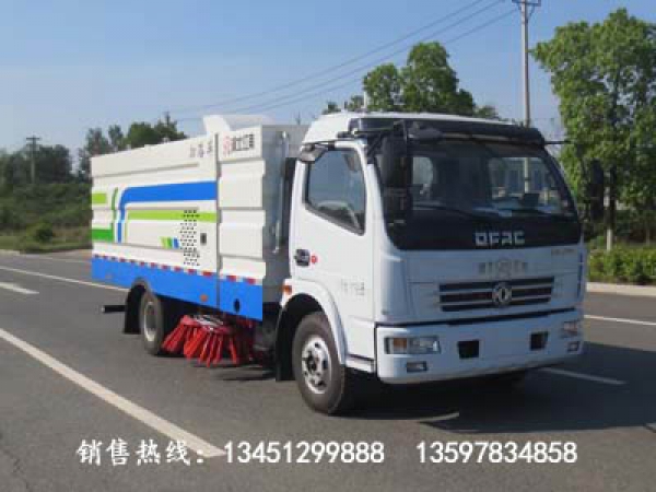 東風(fēng)多利卡掃路車(國(guó)六)