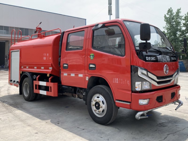東風雙排3.5噸消防灑水車(國六)
